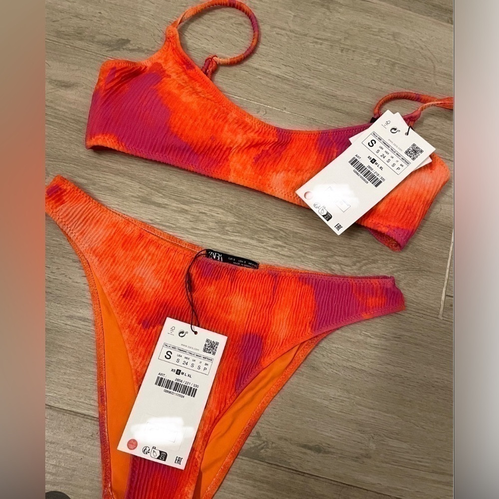 ZARA 2 Piece pleated bikini top and bottoms